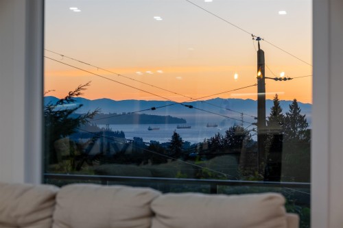 3812 Dalkeith Drive, North Vancouver, BC 