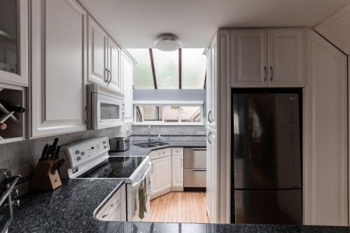 7-2485 Cornwall Avenue, Vancouver, BC 