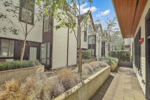 103-1306 Laval Square, Coquitlam, BC 