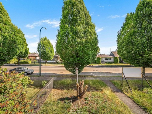 1205 49Th Avenue E, Vancouver, BC 