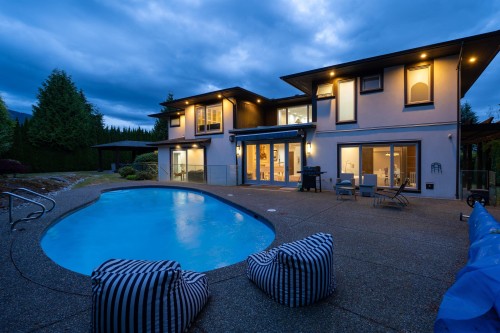 985 Eyremount Drive, West Vancouver, BC 