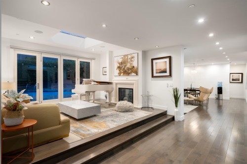 985 Eyremount Drive, West Vancouver, BC 