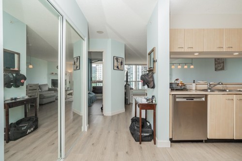 1705-1148 Heffley Crescent, Coquitlam, BC 