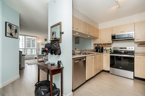 1705-1148 Heffley Crescent, Coquitlam, BC 