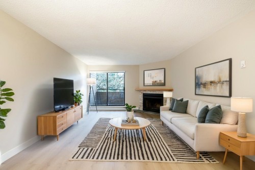254-7293 Moffatt Road, Richmond, BC - Indoor Photo Showing Living Room With Fireplace