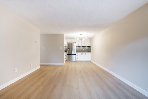 254-7293 Moffatt Road, Richmond, BC - Indoor