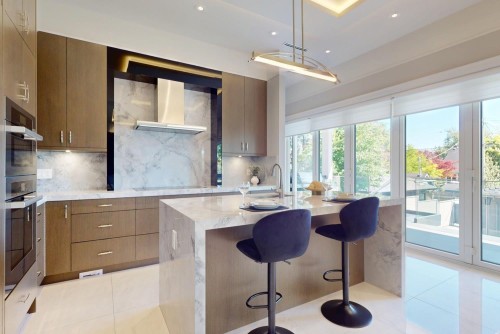 4014 36Th Avenue W, Vancouver, BC 