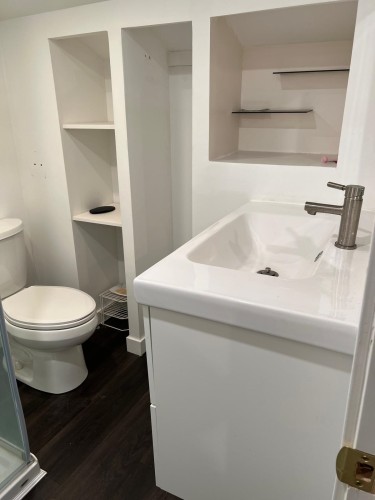 1525 51St Avenue E, Vancouver, BC 