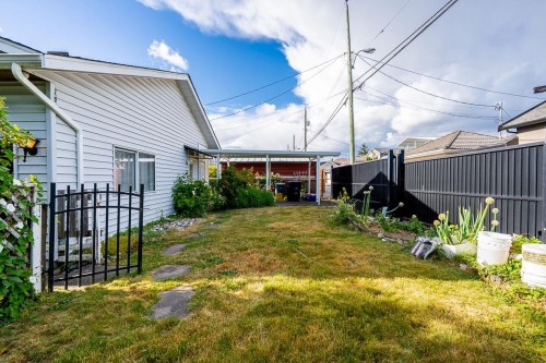 1525 51St Avenue E, Vancouver, BC 