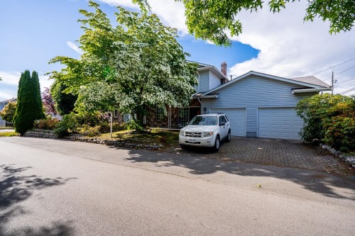 1525 51St Avenue E, Vancouver, BC 