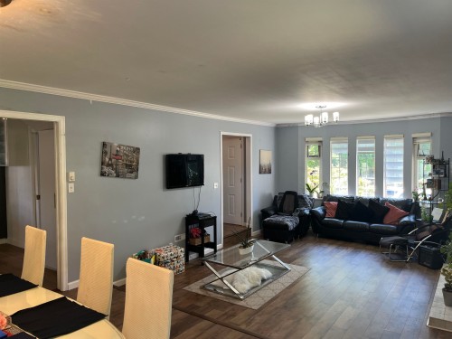 1525 51St Avenue E, Vancouver, BC 