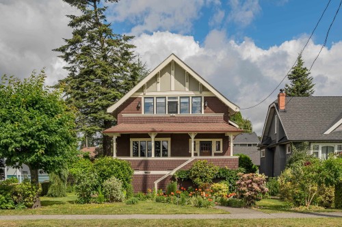 819 Eighth Avenue  New Westminster, BC V3M 2R4
