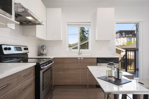 2275 34Th Avenue E, Vancouver, BC 