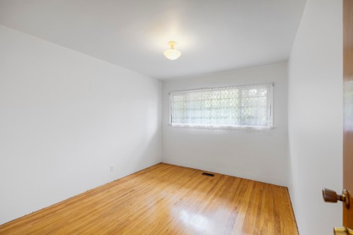 7544 Main Street, Vancouver, BC 
