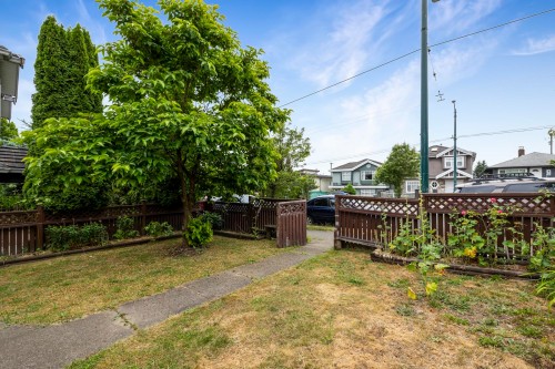 7544 Main Street, Vancouver, BC 
