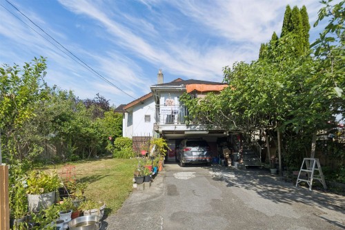 3707 Arbutus Street, Vancouver, BC 