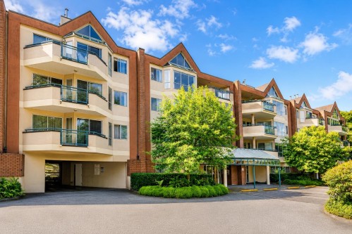 252-8600 Lansdowne Road  Richmond, BC V6X 3L6