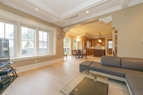 1121 39Th Avenue W, Vancouver, BC 