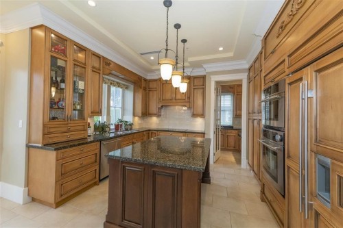 1121 39Th Avenue W, Vancouver, BC 