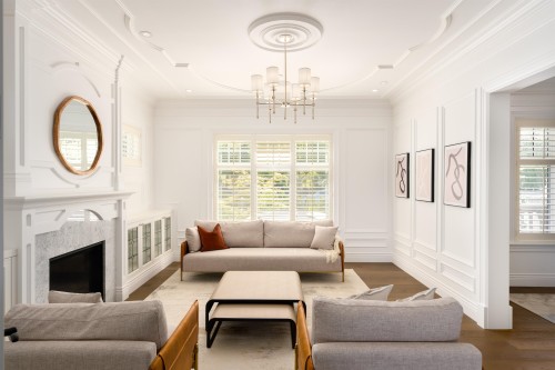 1093 Wolfe Avenue, Vancouver, BC - Indoor Photo Showing Living Room With Fireplace