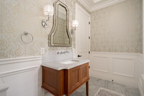 1093 Wolfe Avenue, Vancouver, BC - Indoor Photo Showing Bathroom