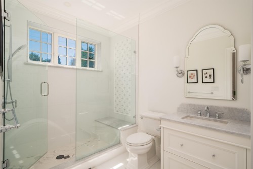 1093 Wolfe Avenue, Vancouver, BC - Indoor Photo Showing Bathroom