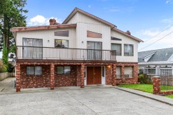 4958 Sidley Street Burnaby, BC V5J 1T5