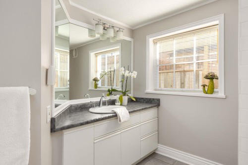 2308 Inglewood Avenue, West Vancouver, BC 