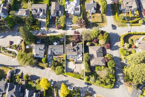 2308 Inglewood Avenue, West Vancouver, BC 