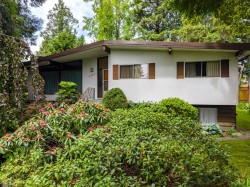 4763 Neville Street Burnaby, BC V5J 2H4