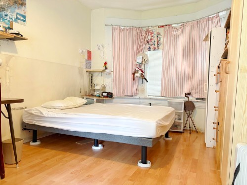 3034 Glen Drive, Vancouver, BC 
