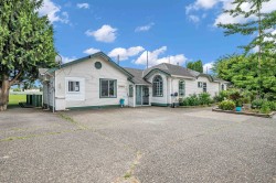 20692 River Road Maple Ridge, BC V2X 0P3