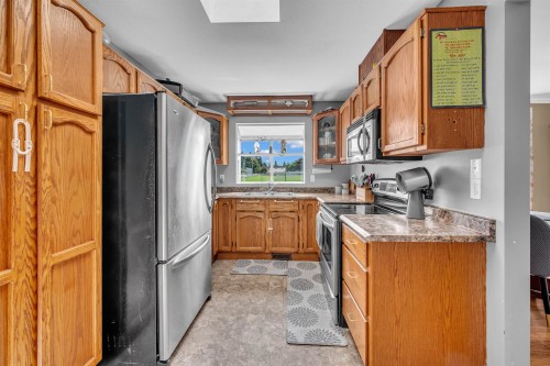 20692 River Road, Maple Ridge, BC 