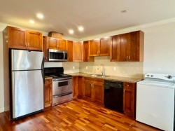 3XX8 44 Avenue WVancouver, BC V6N 3K6