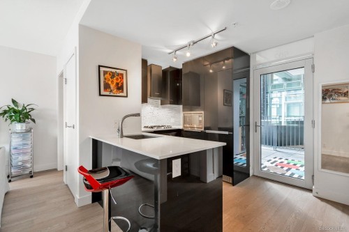 502-1283 Howe Street  Vancouver, BC V6Z 0E3