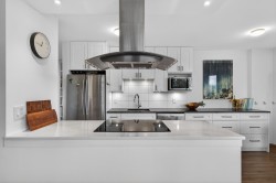 804-2041 Bellwood Avenue Burnaby, BC V5B 4V5