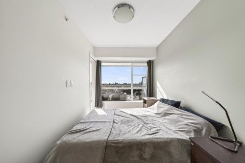 506-2888 2Nd Avenue E, Vancouver, BC - Indoor Photo Showing Bedroom