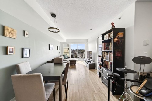 506-2888 2Nd Avenue E, Vancouver, BC - Indoor Photo Showing Dining Room