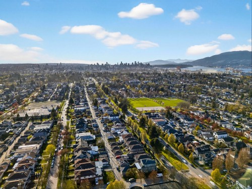 506-2888 2Nd Avenue E, Vancouver, BC - Outdoor With View