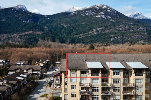 602-1211 Village Green Way  Squamish, BC V8B 0R7
