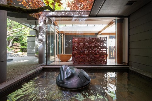 4036 Marine Drive, West Vancouver, BC 