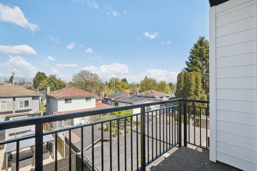 2-1005 55Th Avenue E, Vancouver, BC 