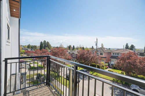 2-1005 55Th Avenue E, Vancouver, BC 