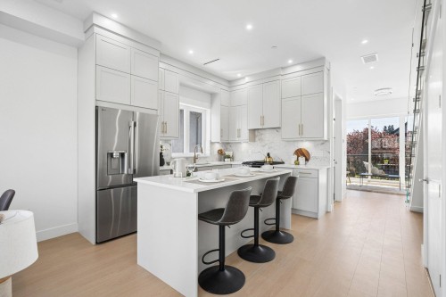2-1005 55Th Avenue E, Vancouver, BC 