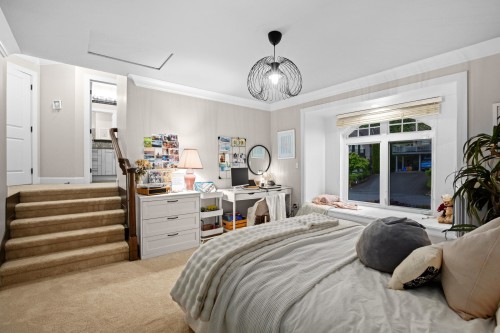 673 Sylvan Avenue, North Vancouver, BC - Indoor Photo Showing Bedroom