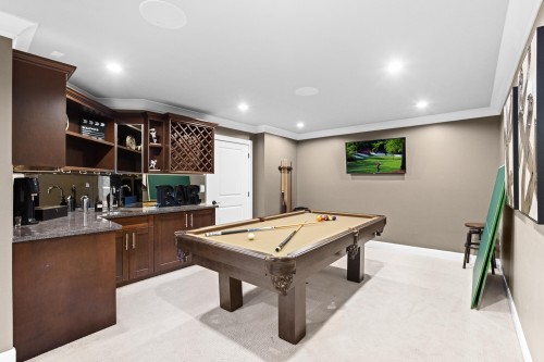 673 Sylvan Avenue, North Vancouver, BC - Indoor Photo Showing Other Room