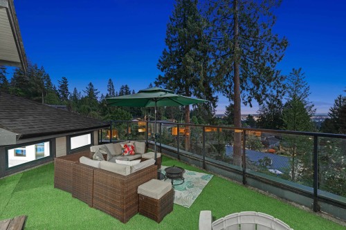 673 Sylvan Avenue, North Vancouver, BC - Outdoor