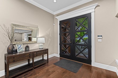 673 Sylvan Avenue, North Vancouver, BC - Indoor Photo Showing Other Room