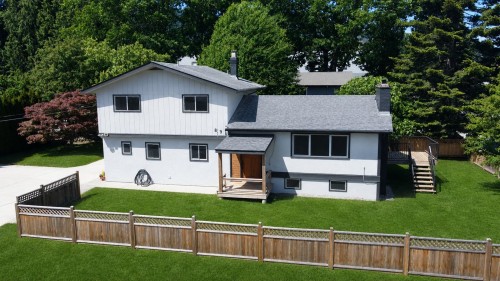 896 Davis Road  Gibsons, BC V0N 1V8
