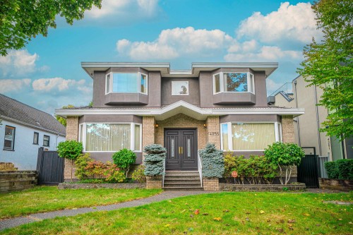 4255 15Th Avenue W, Vancouver, BC 